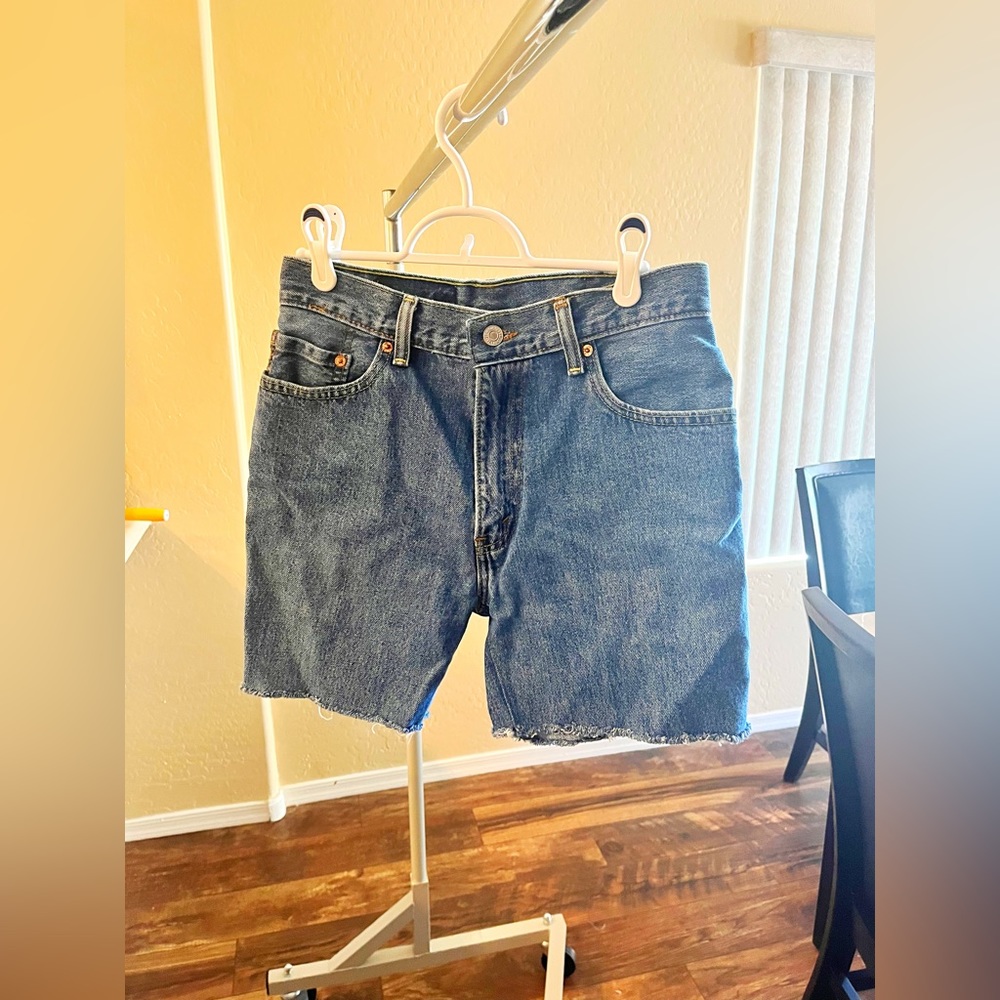 Long Levi shorts